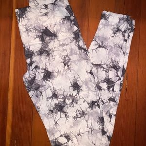 Lululemon marble leggings
